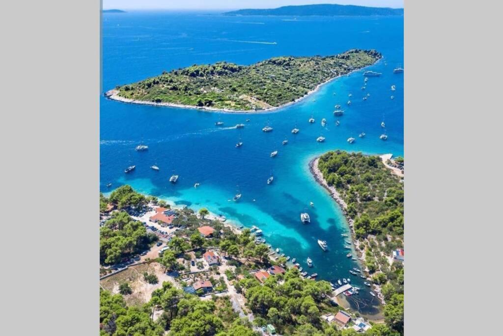 Oleandar Διαμέρισμα Τρογκίρ Εξωτερικό φωτογραφία